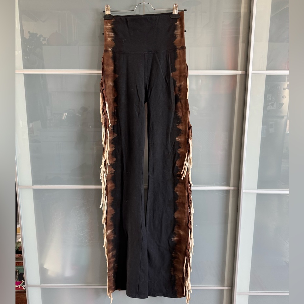 High waist stretchy activewear pants with fringe